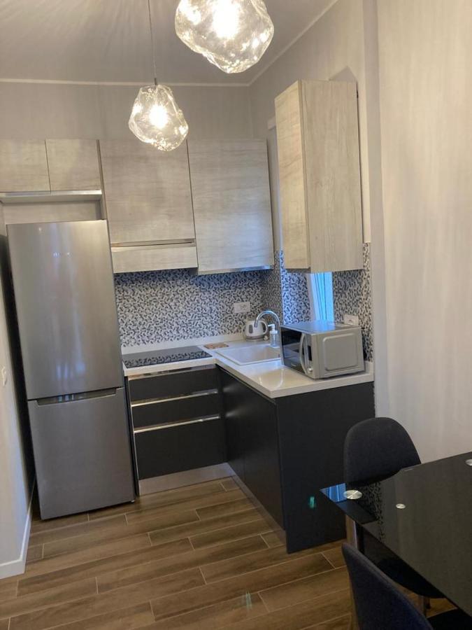 Apartment Zurigo Milan Bagian luar foto