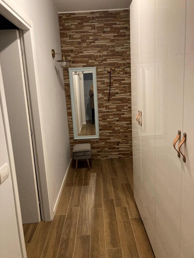 Apartment Zurigo Milan Bagian luar foto